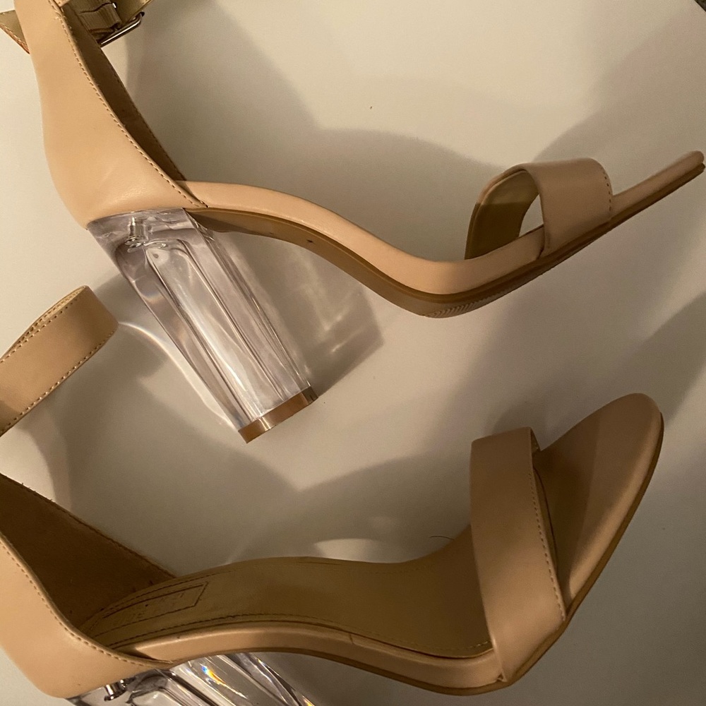 Nude clear heeled heels